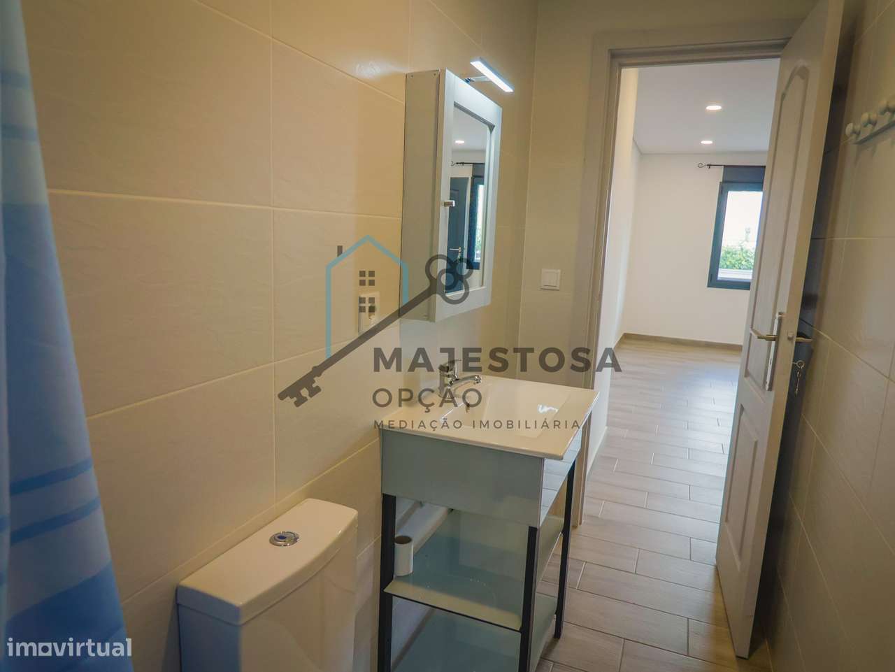 Moradia com 4 Apartamentos T1 — Gualtar, Braga-18