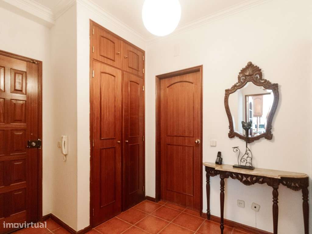 Apartamento T2 com garagem, Urb. Ar e Sol, Coimbra - Grande imagem: 3/14