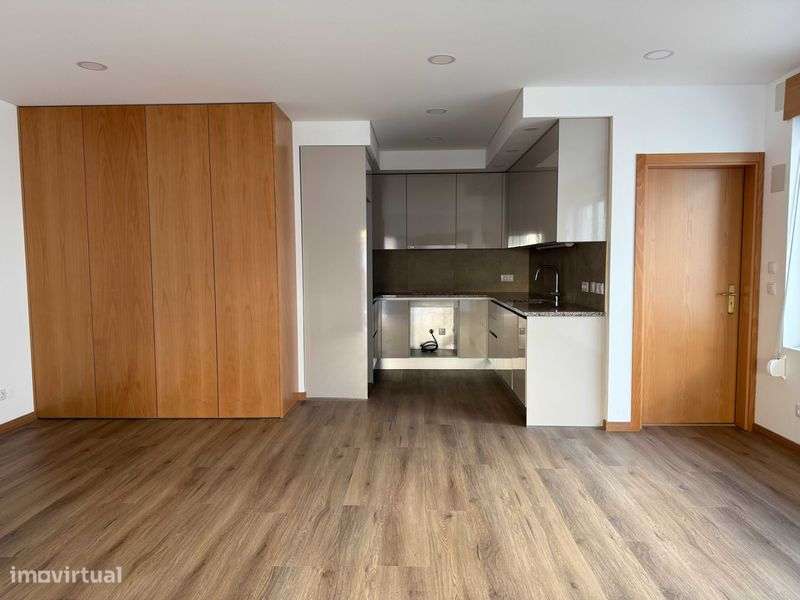 Apartamento 80 m² – Entrada Independente – Entroncamento - Grande imagem: 4/11