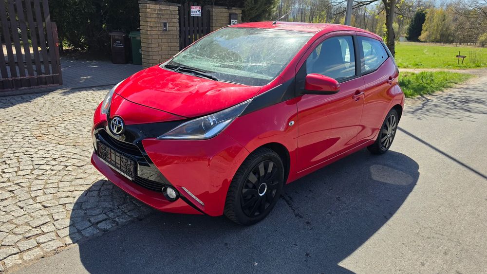 Toyota Aygo II x-play touch 2016
