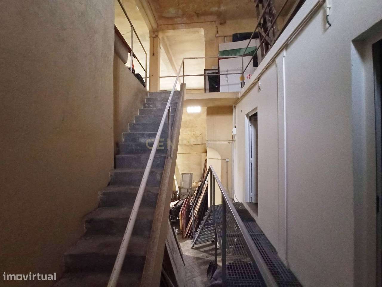 Prédio com Elevado Potencial de Reconversão | Projeto Ideal para Loft-15