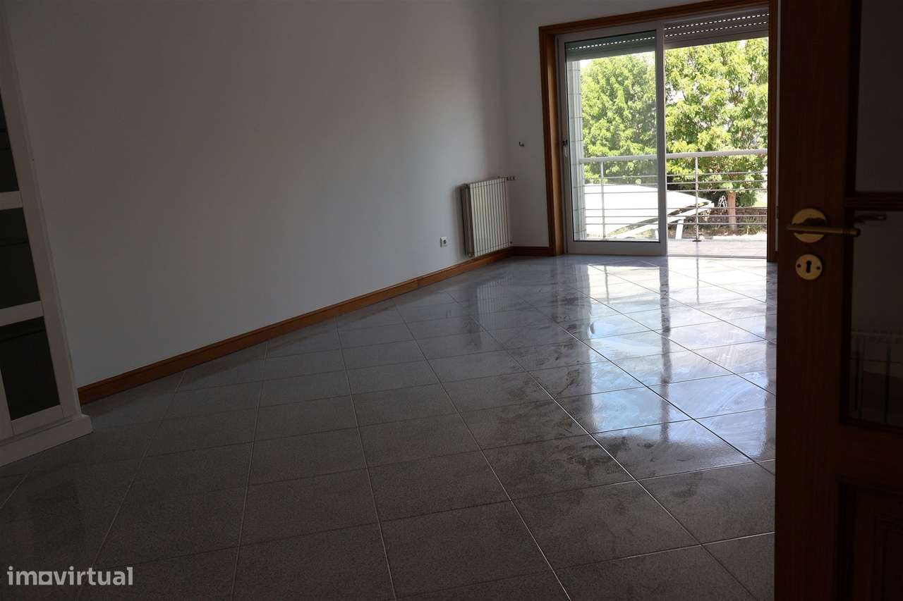 Apartamento T2 Venda em Viana do Castelo (Santa Maria Maior e Monserra-6