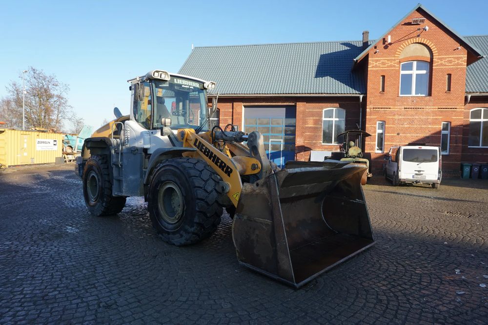 Liebherr L 550 2015
