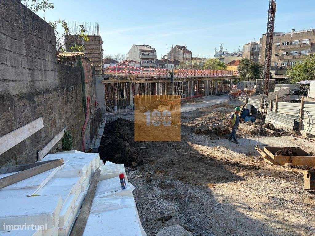 T1+1 novo com varanda e jardim - Oak Porto-24