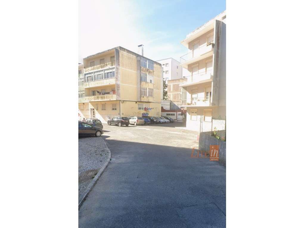 Duas Moradias em Ruína Para Reabilitação Total em Lotes Contíguos e... - Grande imagem: 5/11