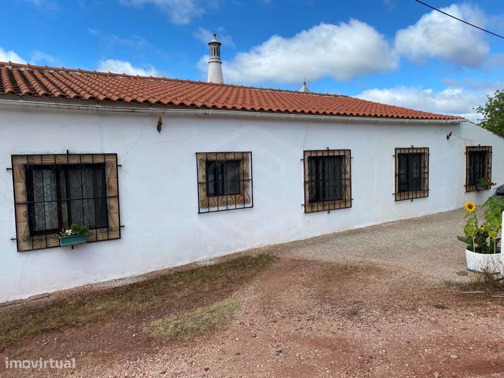 Propriedade composta por moradia principal V3 e anexo V1, Loulé, Al... - Grande imagem: 2/31
