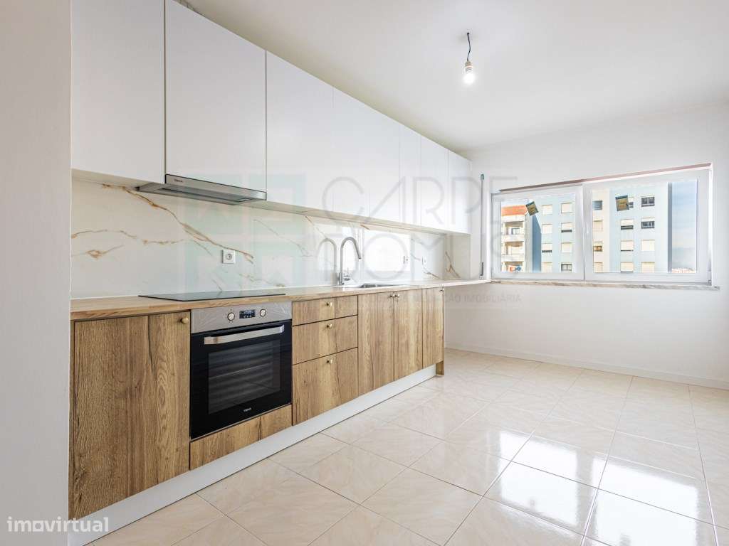 Apartamento T3 com 2 Lugares de Estacionamento - São Domingos, Sant... - Grande imagem: 1/60