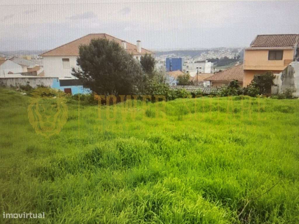 Terreno à venda na Rua 5 de Outubro - Grande imagem: 2/2