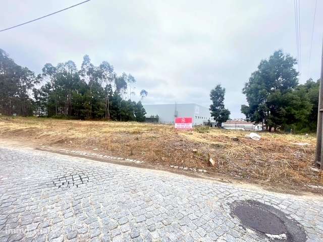 Terreno com 606m2, localizado próximo do Centro de Canelas!-12