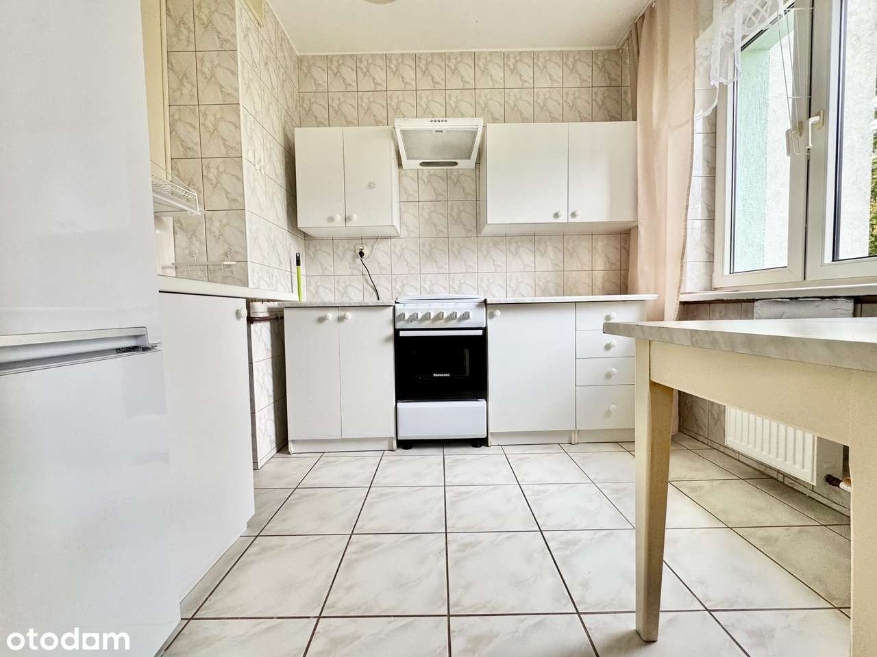 Przestronna kawalerka z oddzielną kuchnią do własnej aranżacji-3