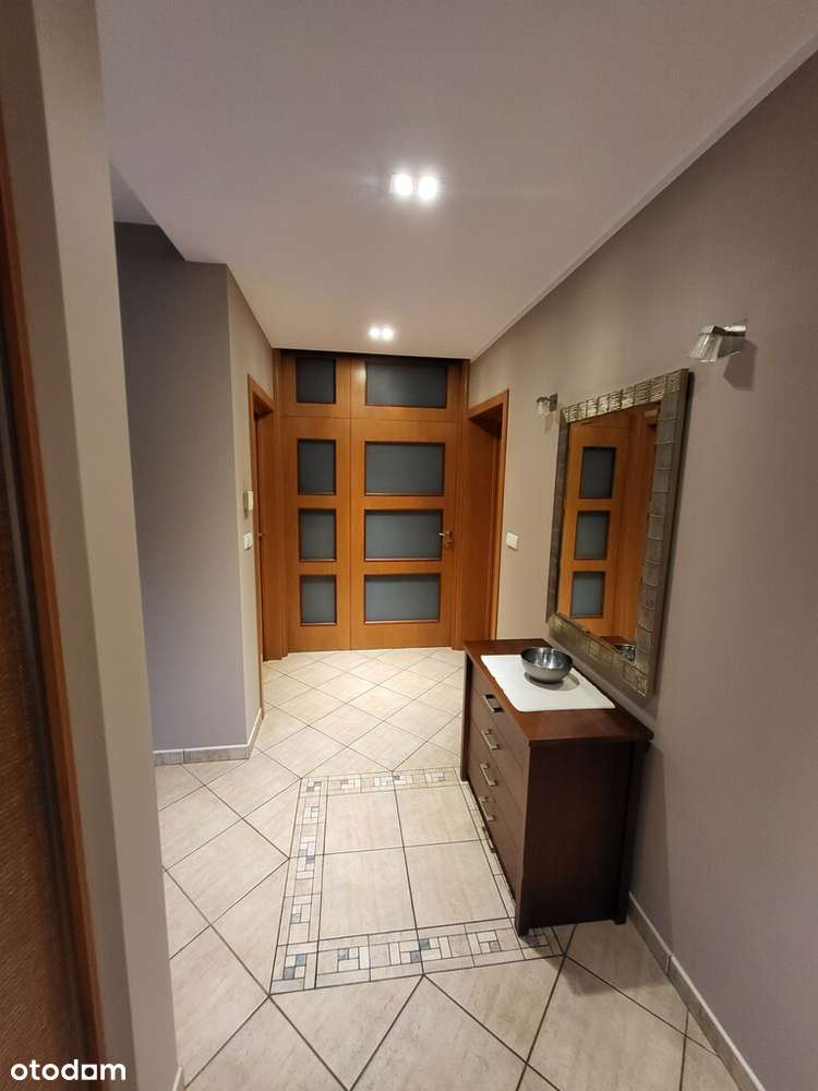 DOM DLA 1 lub 2 RODZIN 241 M2, WYSOKI STD SKÓRZEWO-7