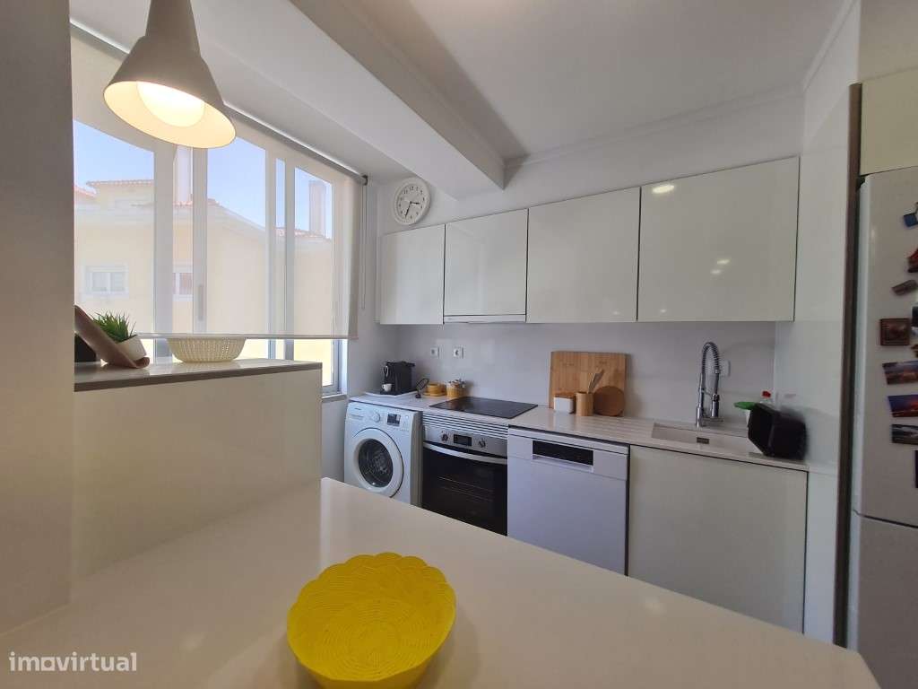 Vende-se T2+1 remodelado no centro-6