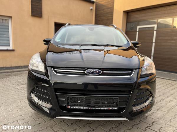 Ford Kuga 1.6 EcoBoost 2x4 Titanium - 3