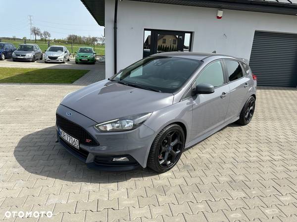 Ford Focus 2.0 TDCi ST - 5