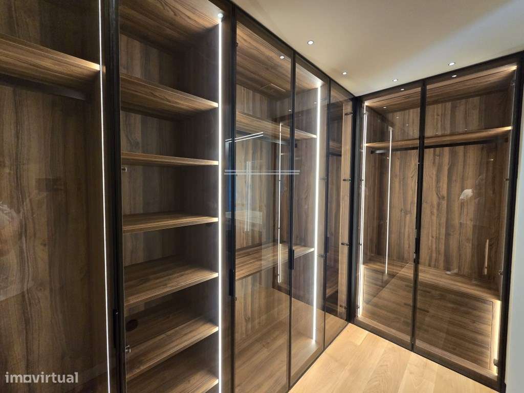 Moradia isolada T5, arquitetura contemporânea com piscina - Verdizela-38