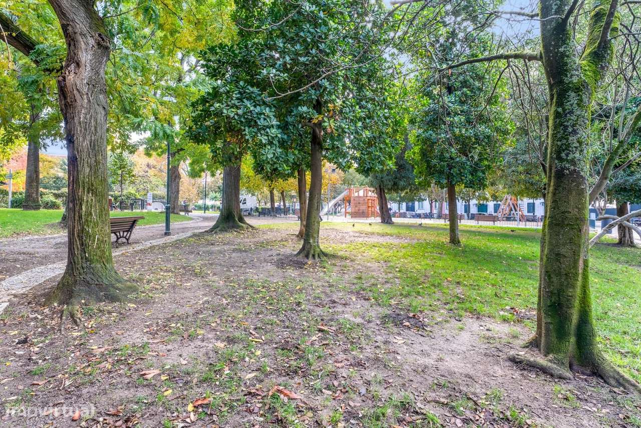 Apartamento T2 com varanda, Príncipe Real, Lisboa-28