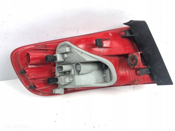 Audi A4 B8 Avant Lampa Tylna w Klapę Prawa - 11849 - 9