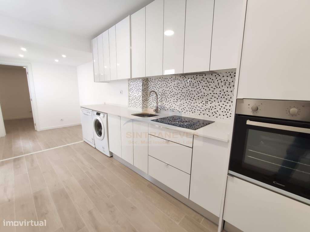 T2 com terraço, totalmente remodelado-8