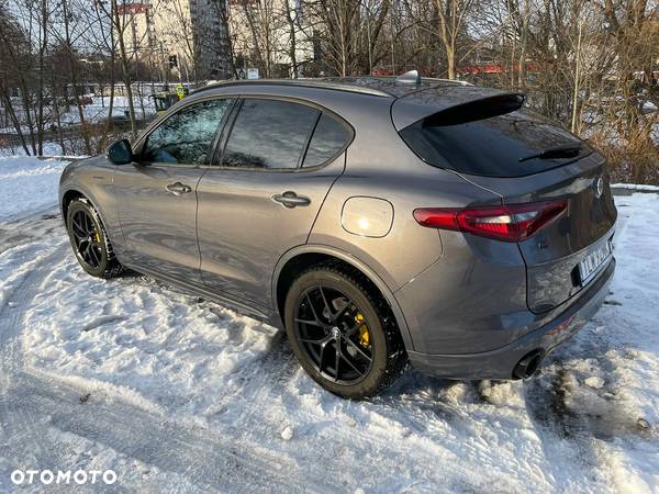 Alfa Romeo Stelvio 2.0 Turbo Veloce Q4 - 3