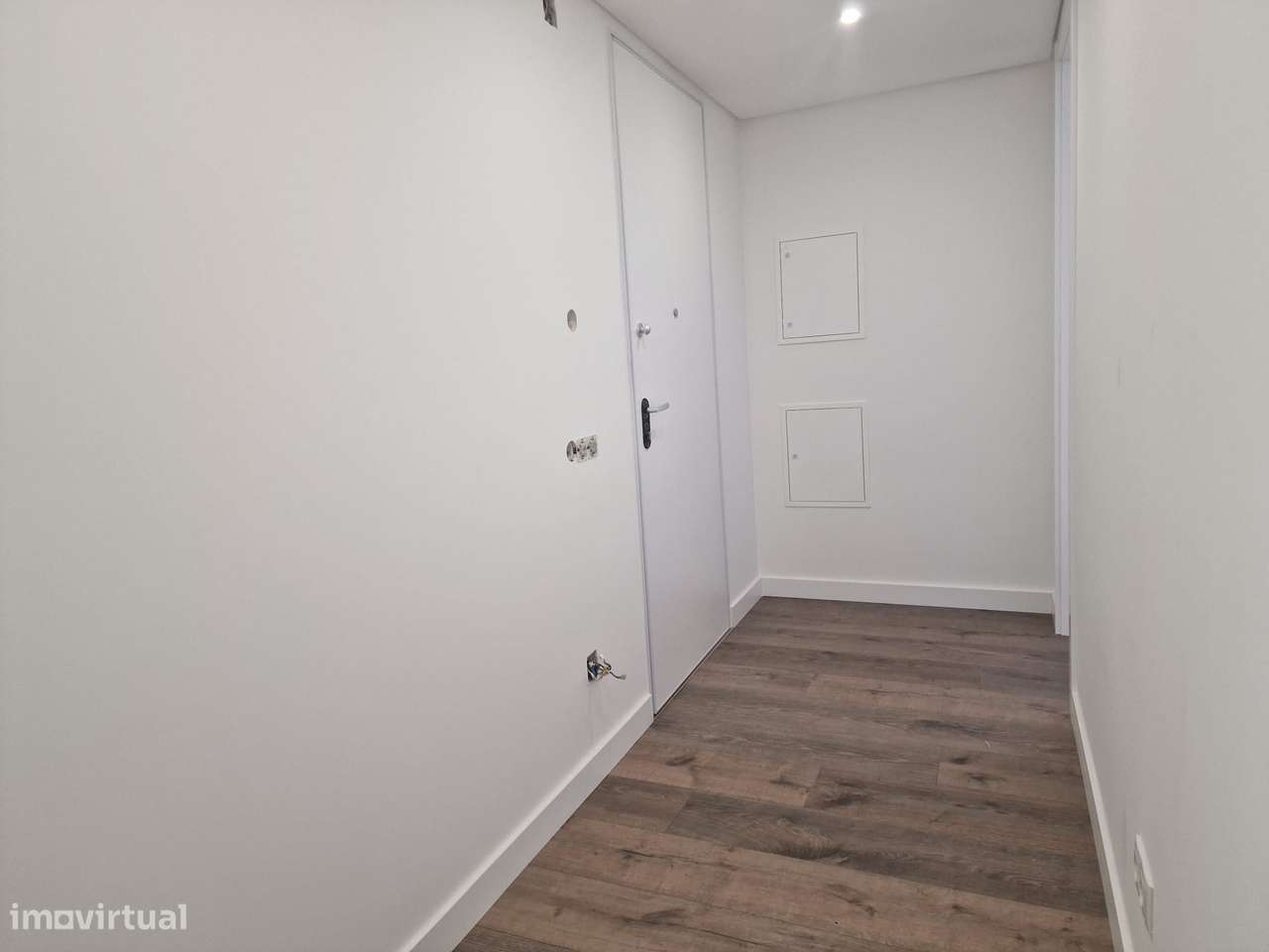 T3  (+ T2) Luxo, c Estac. e Arrecadação, jtº Forum Almada e Faculdades-9