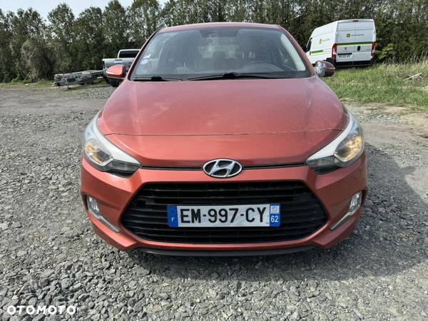 Hyundai i20 - 19