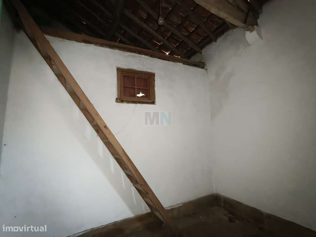 Prédio para Renovação Total-16