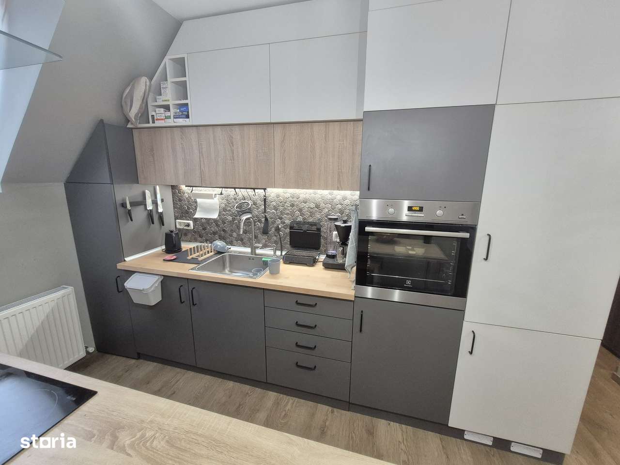 2Cam-Dacia-3 Min Iulius Town-54MP-Mobilat-Utilat-Centrala-85.000 Euro!-12