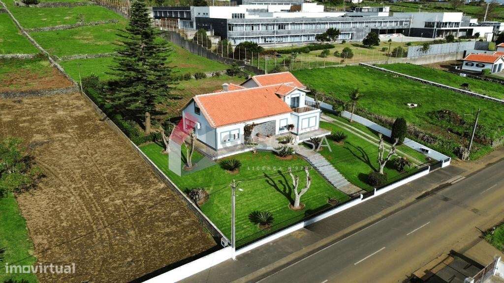 Moradia com vista mar e pronta a entrar-51