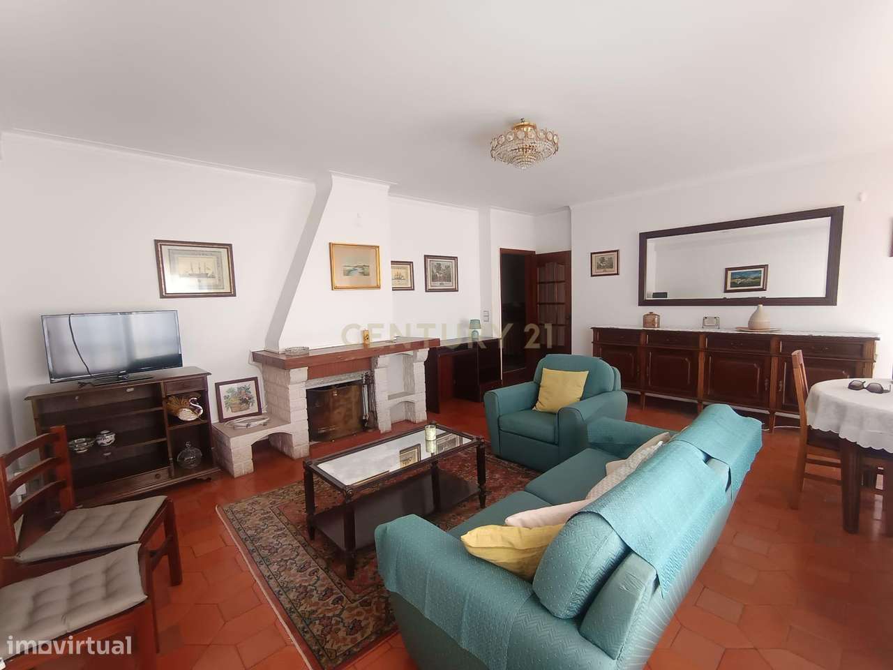 Apartamento T3 mobildo e equipado, com garagem à Rua do Brasil . - Grande imagem: 2/15