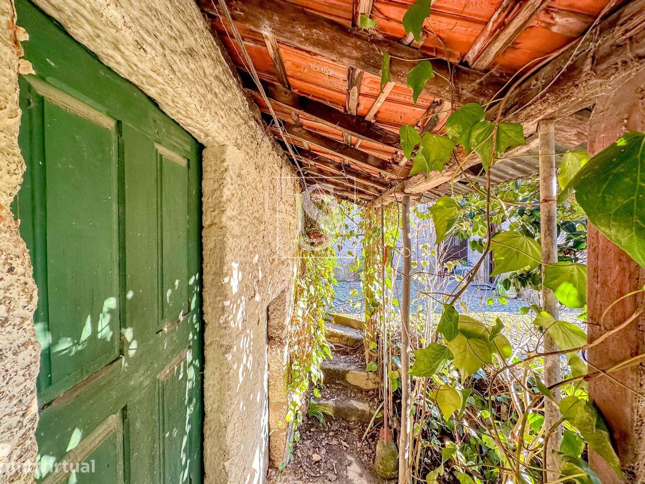 Moradia para Restauro com Terreno - Cepelos Amarante-22