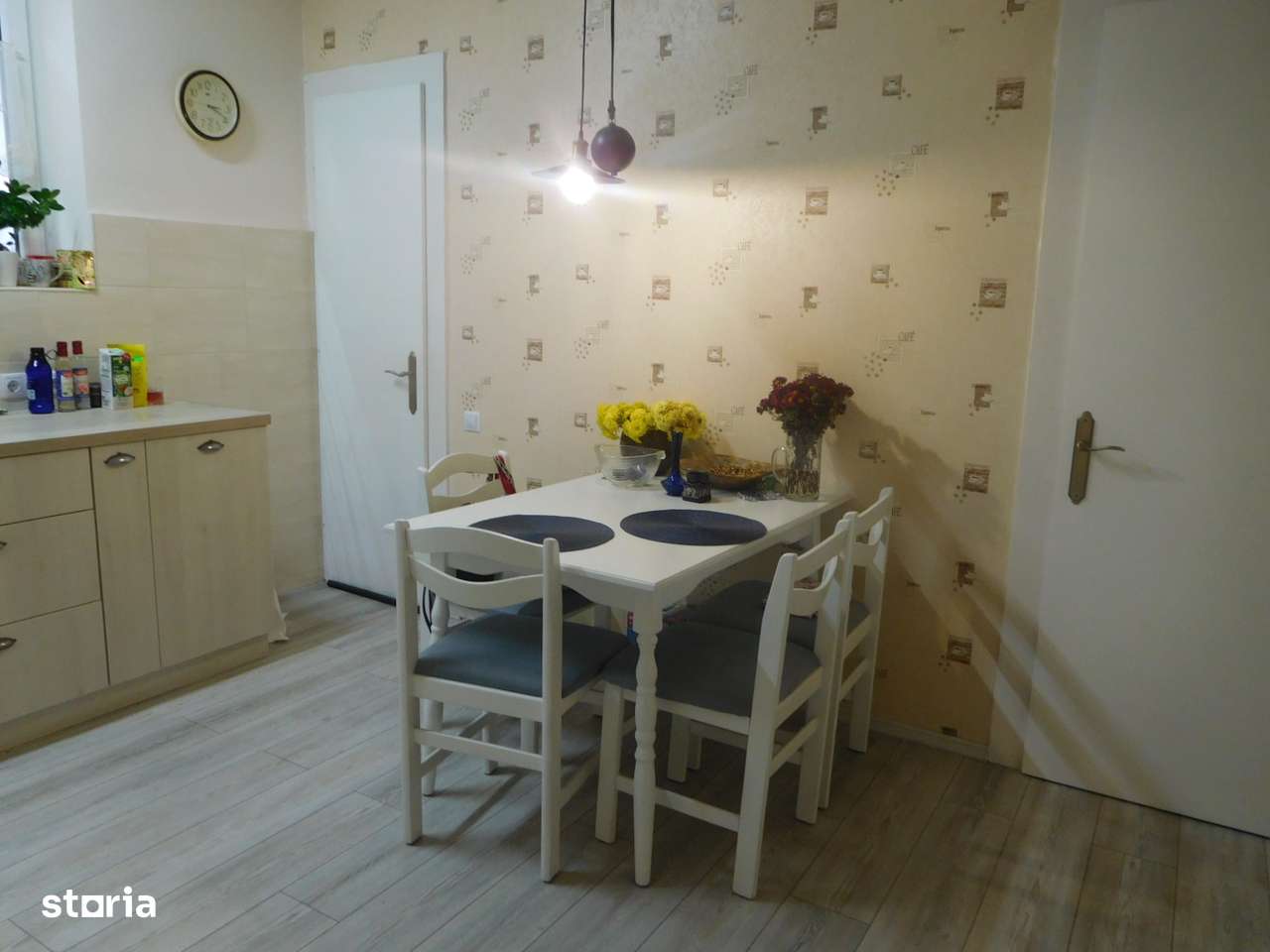 apartament in casa, zona centrala-0