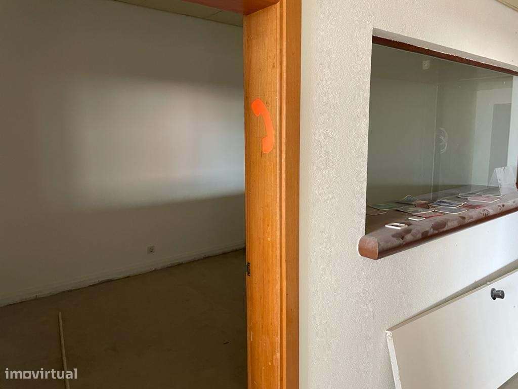 Espaço destinado a serviços com Vista Mar | Ponta Delgada, São José (A - Grande imagem: 5/5