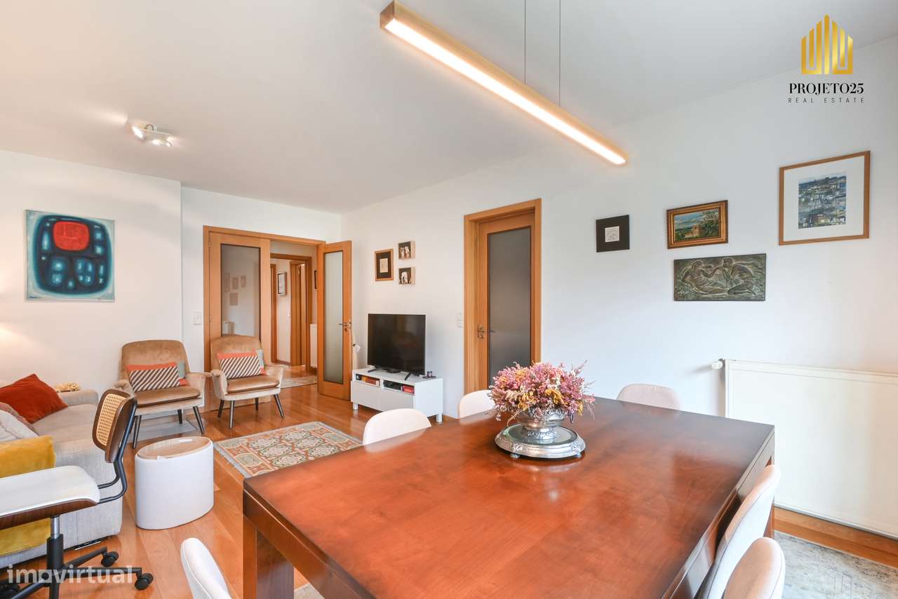 T2 Com Terraço Privativo em Condº Fechado com Piscina Coberta e Jardim-9