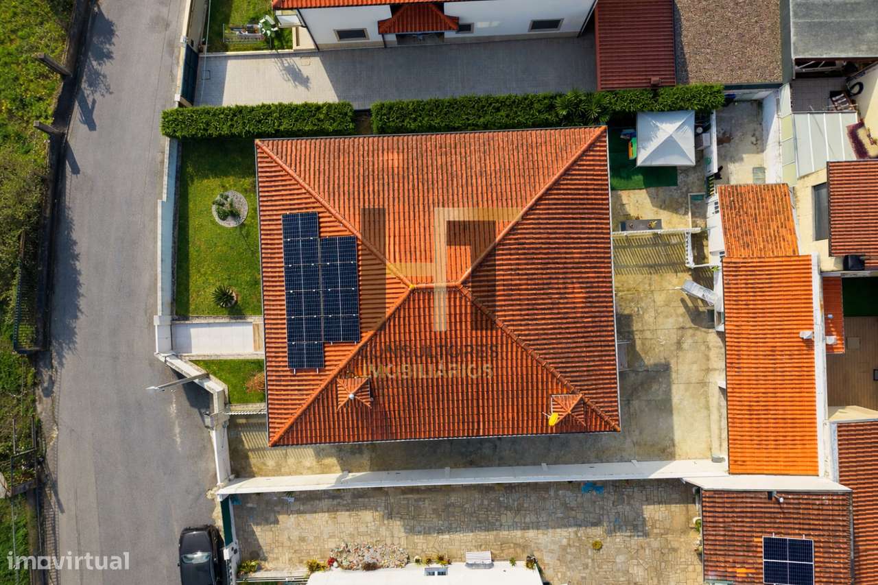 Moradia T3 | 4 Frentes | Suíte | Jardim-40