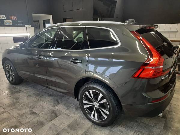 Volvo XC 60 D4 Momentum Pro - 3