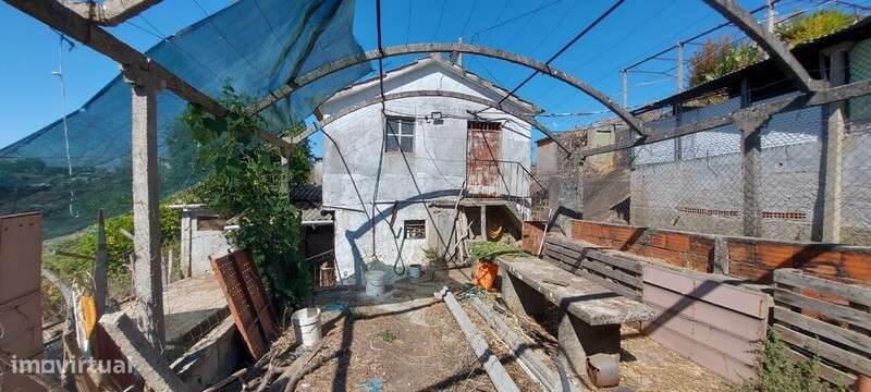 Moradia para restaurar com terreno em Pedrógão Grande - Grande imagem: 4/32