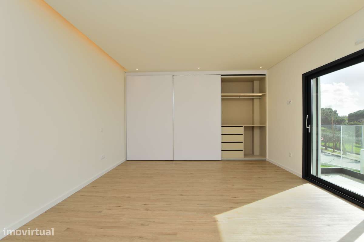 Moradia T4 c/ Certificação Energética A+ | Aveiras de Cima-34