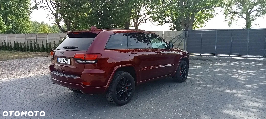 Jeep Grand Cherokee - 13