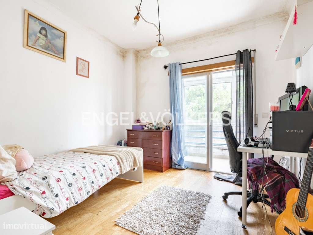 Apartamento T2 mobilado na Quinta do Texugo-11