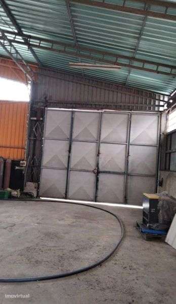 Vende se terreno com armazém - Grande imagem: 4/6