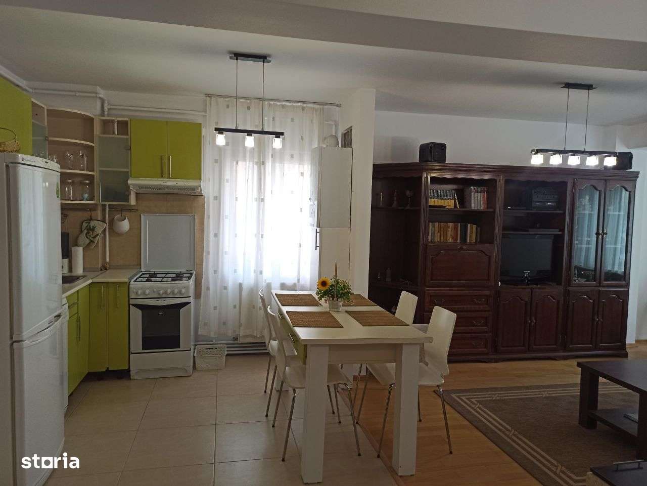 Apartament 3 camere, Centru, bloc nou , curte 50 mp, mobilat - Imagine principală: 4/15