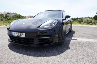 Porsche Panamera Sport Turismo 4 E-Hybrid