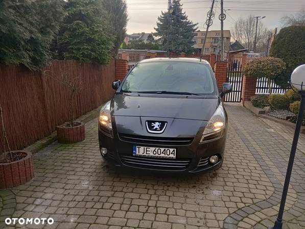 Peugeot 5008 1.6 HDi Premium - 1