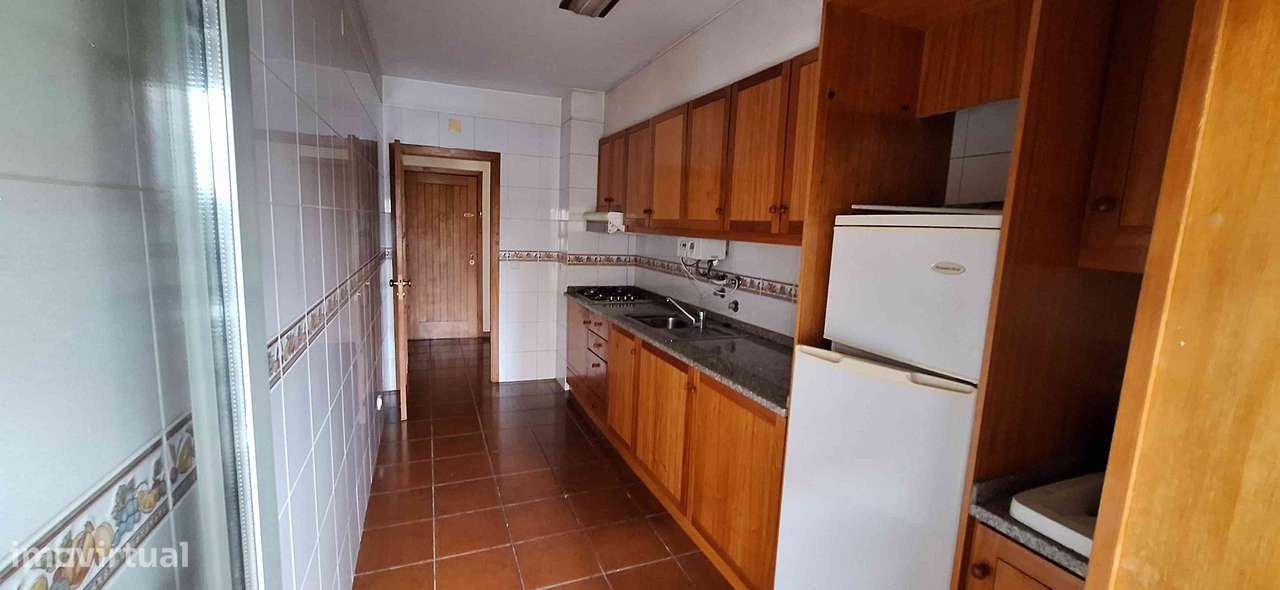 Vendo Apartamento T1 junto à Universidade do Minho - Grande imagem: 4/12