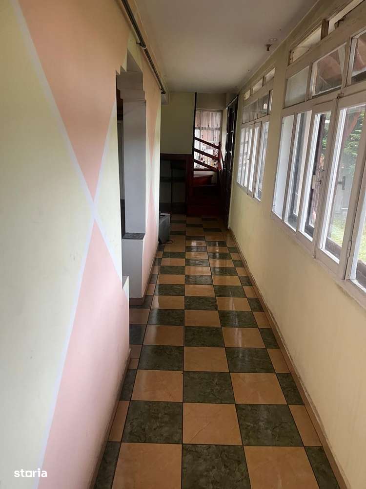 Casă complet renovată, pentru locuință sau pensiune turistică!-14