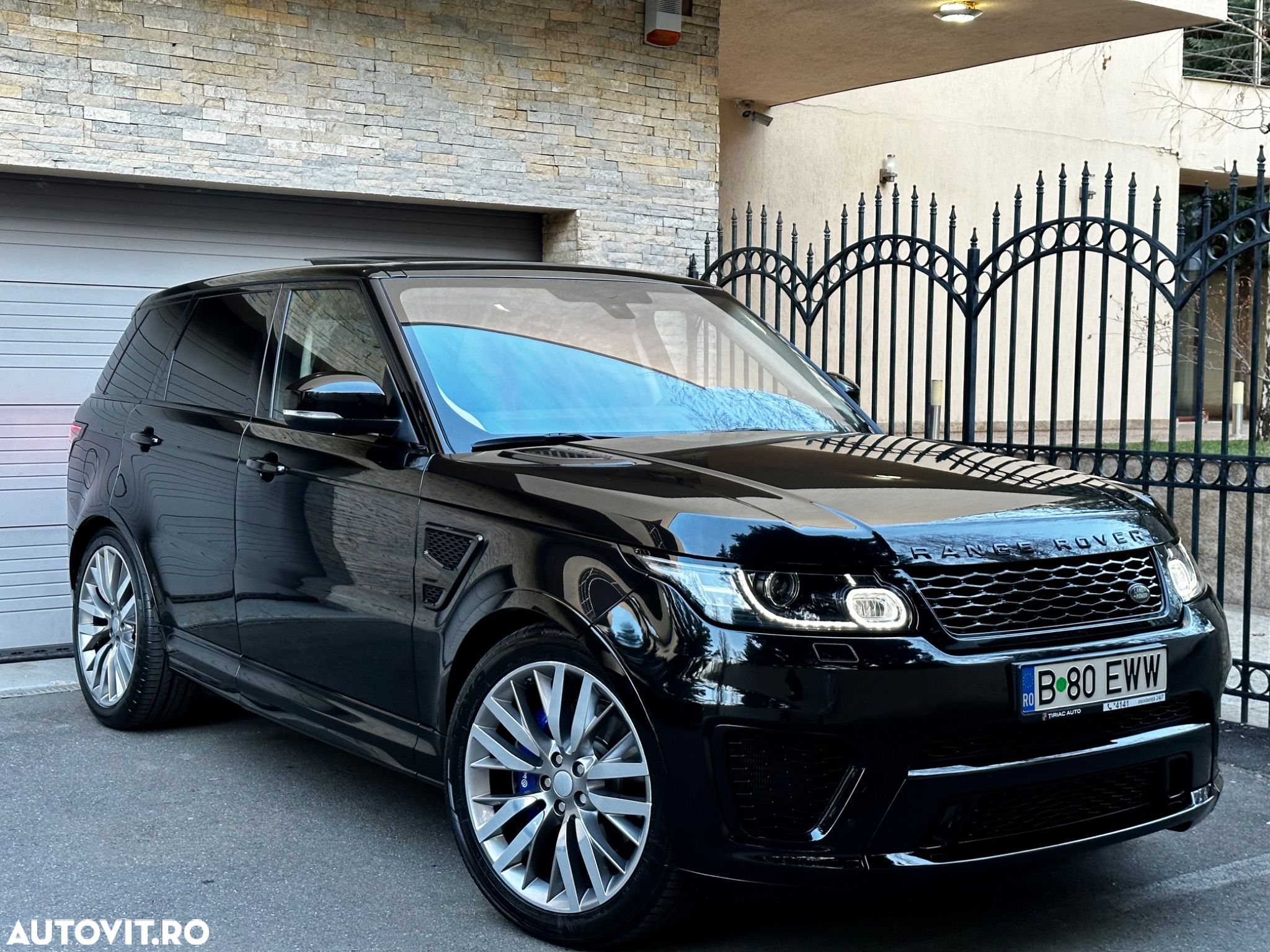 Land Rover Range Rover Sport 5.0 I S/C SVR - 1