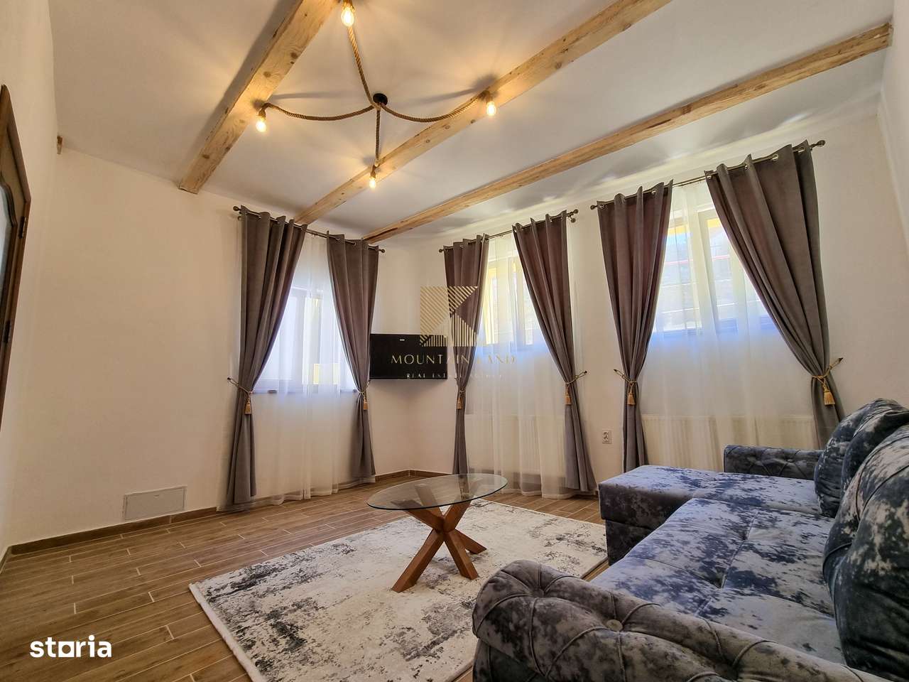 Casă individuală complet renovată, situată în centrul istoric al Brașo-9