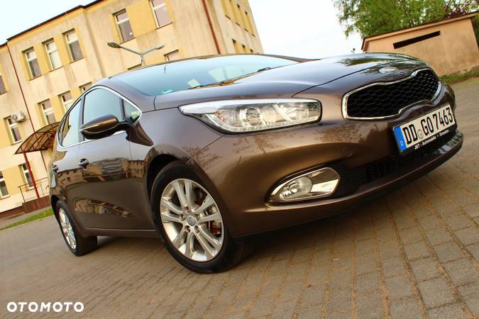 Kia Ceed 1.4 CVVT Attract - 3