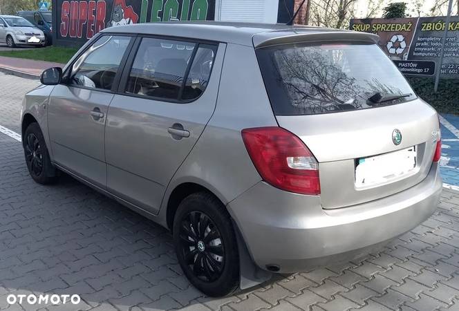 Skoda Fabia 1.4 16V Ambiente - 7