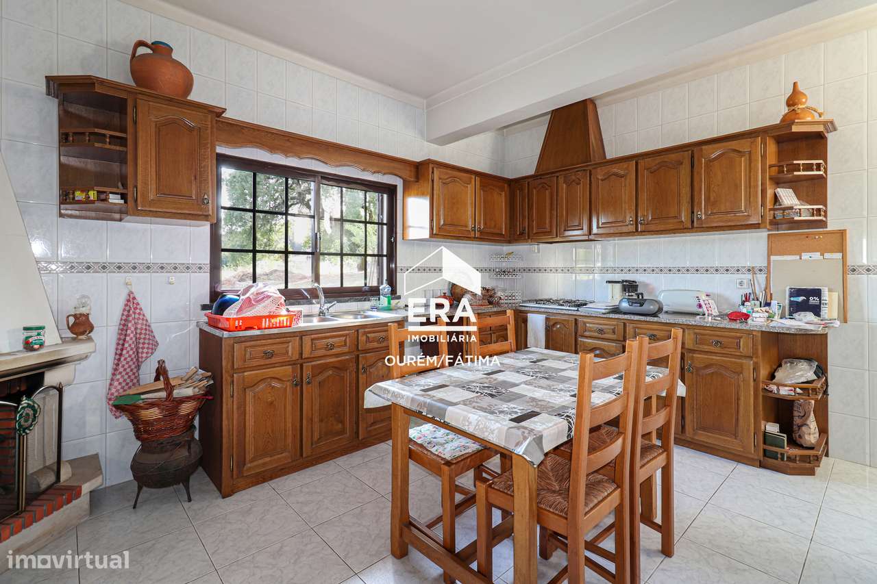 Moradia T6  num terreno de 4.500 m² - Grande imagem: 5/27